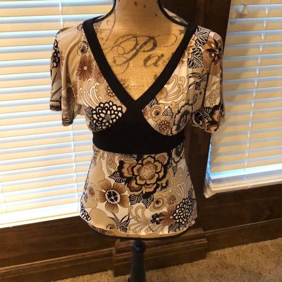 B Works short sleeve Blouse Size Medium - Picture 1 of 3